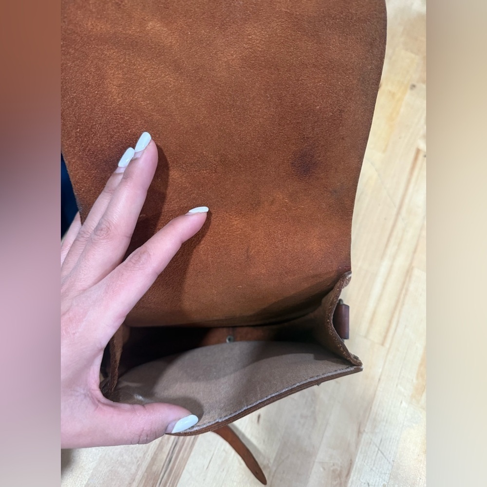 Vintage Rich Brown Leather Crossbody Bag - Picture 13 of 16